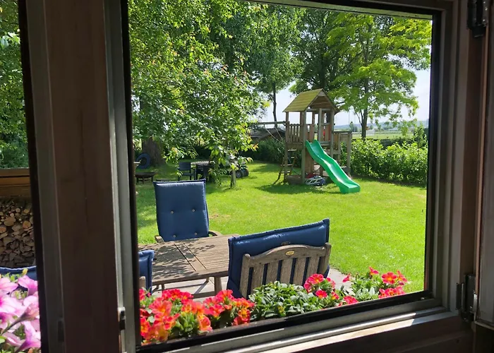 Mien Toentje Bed and breakfast 3*